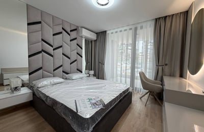 Аренда стильной трёхкомнатной квартиры у моря, 100 м², Варна, Св. Константин и Елена, Болгария